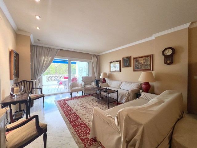 3 Bedrooms Apartment in Puerto Banús