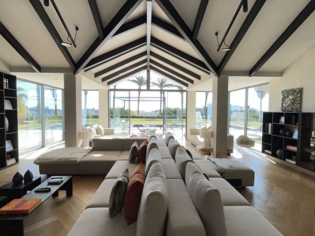 5 Sovrums Villa i Benahavís