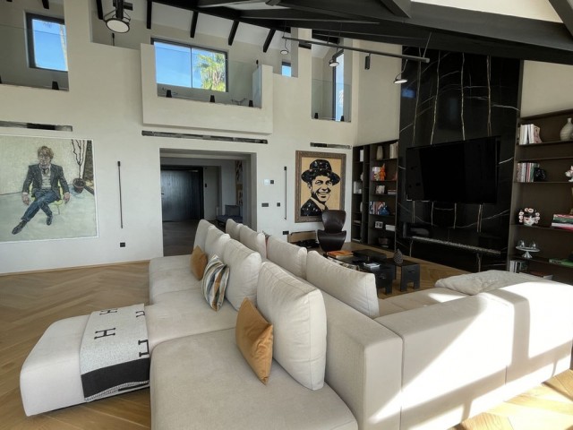 5 Sovrums Villa i Benahavís