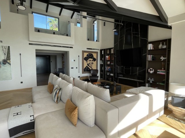 5 Sovrums Villa i Benahavís