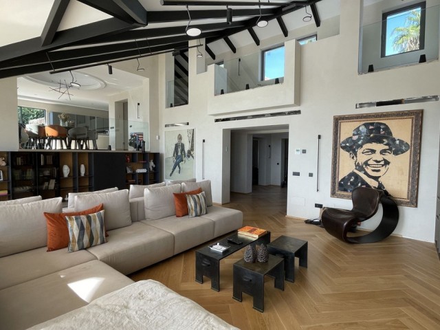 5 Sovrums Villa i Benahavís