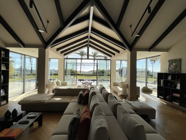 5 Sovrums Villa i Benahavís