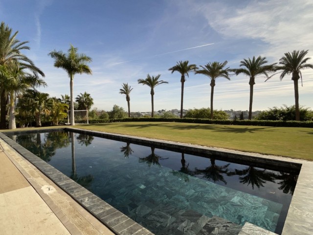 5 Sovrums Villa i Benahavís