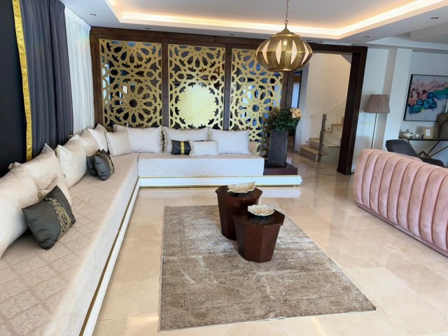 4 Soveroms Villa i Marbella