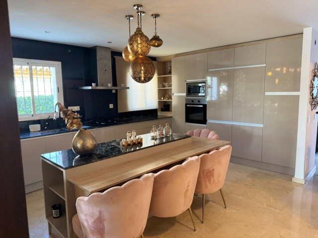 4 Soveroms Villa i Marbella