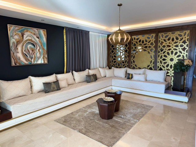 4 Bedrooms Villa in Marbella