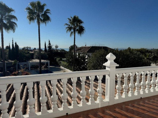 4 Bedrooms Villa in Marbella
