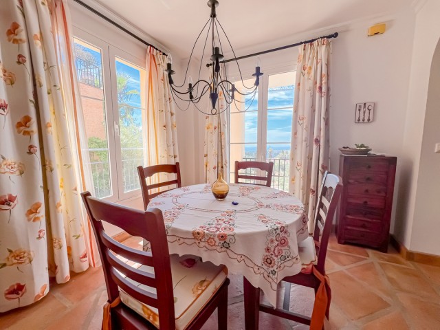 2 Schlafzimmer Villa in Istán