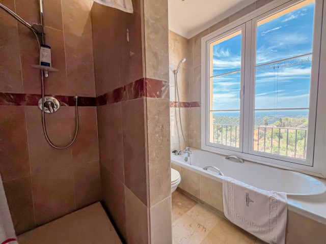 2 Schlafzimmer Villa in Istán