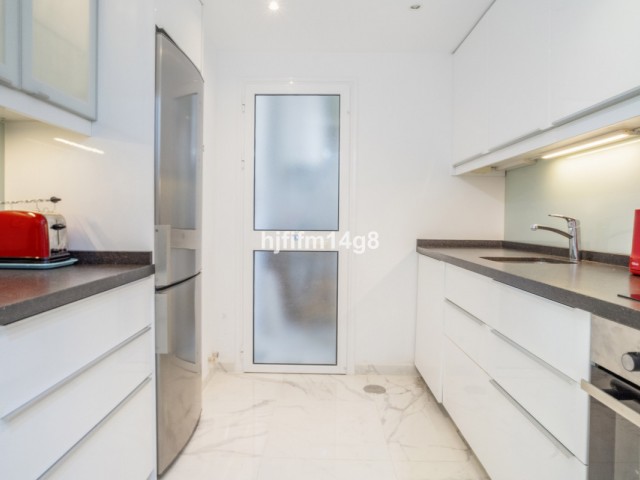 2 Makuuhuoneen Huoneisto Nueva Andalucía