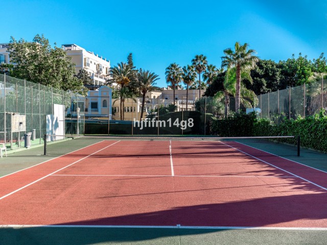 2 Makuuhuoneen Huoneisto Nueva Andalucía