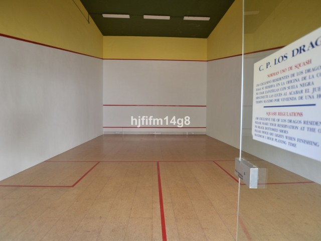 2 Makuuhuoneen Huoneisto Nueva Andalucía