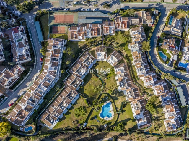 2 Makuuhuoneen Huoneisto Nueva Andalucía