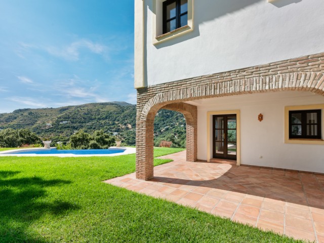 4 Schlafzimmer Villa in Casares