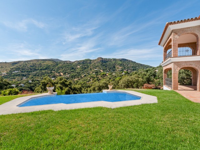 4 Schlafzimmer Villa in Casares