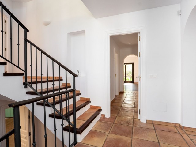 6 Schlafzimmer Villa in Guadalmina Baja