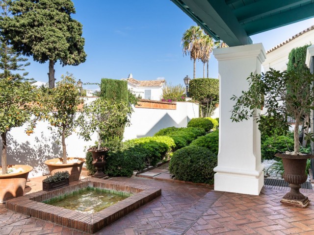 6 Slaapkamer Villa in Guadalmina Baja