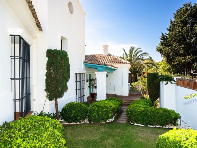 6 Slaapkamer Villa in Guadalmina Baja