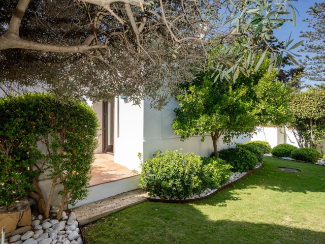 6 Slaapkamer Villa in Guadalmina Baja