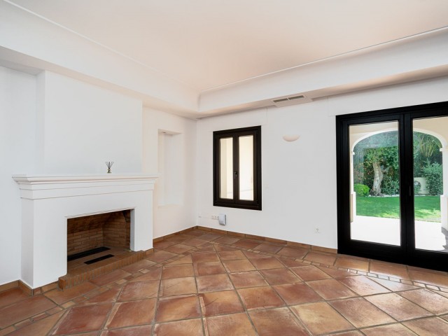 6 Slaapkamer Villa in Guadalmina Baja