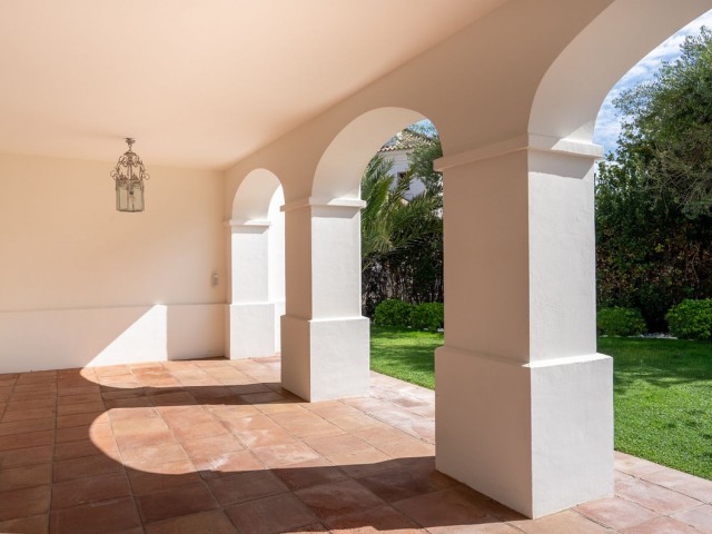 6 Slaapkamer Villa in Guadalmina Baja