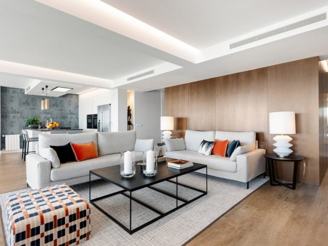 Apartamento con 3 Dormitorios  en Málaga