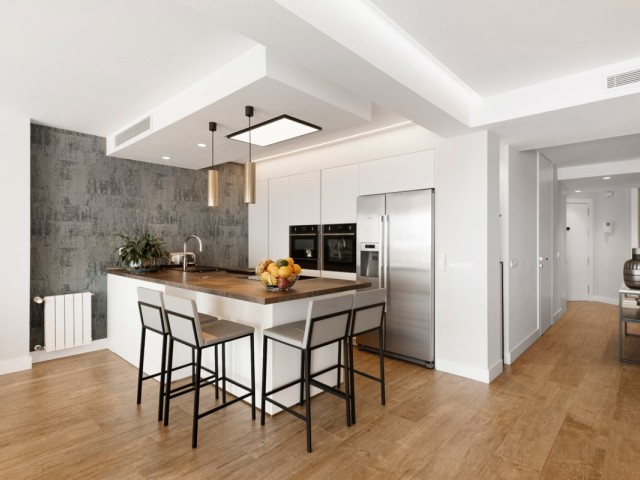 Apartamento con 3 Dormitorios  en Málaga