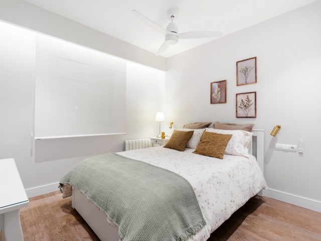 Apartamento con 3 Dormitorios  en Málaga