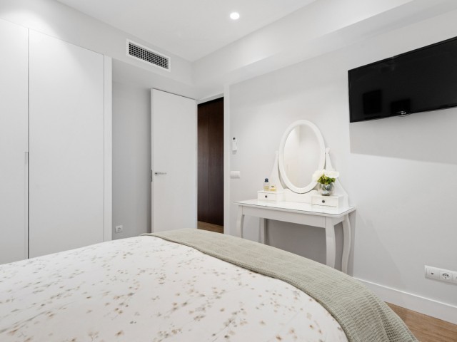 Apartamento con 3 Dormitorios  en Málaga