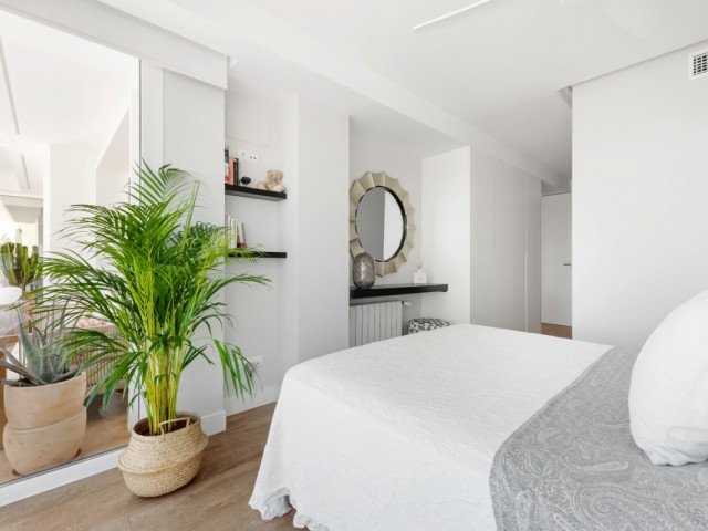 Apartamento con 3 Dormitorios  en Málaga