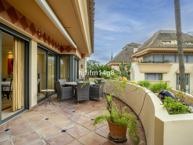 2 Soveroms Leilighet i Nueva Andalucía