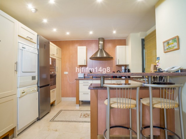 2 Soveroms Leilighet i Nueva Andalucía