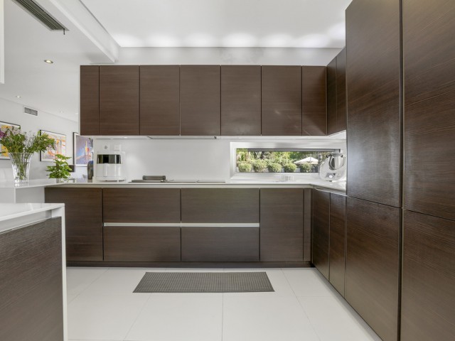 4 Schlafzimmer Villa in Nueva Andalucía