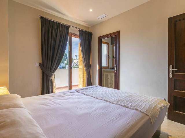 Penthouse in Nueva Andalucía