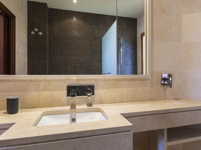 Penthouse in Nueva Andalucía