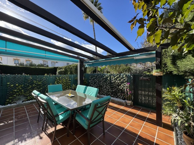 Maison mitoyenne avec 3 Chambres  à Casares Playa