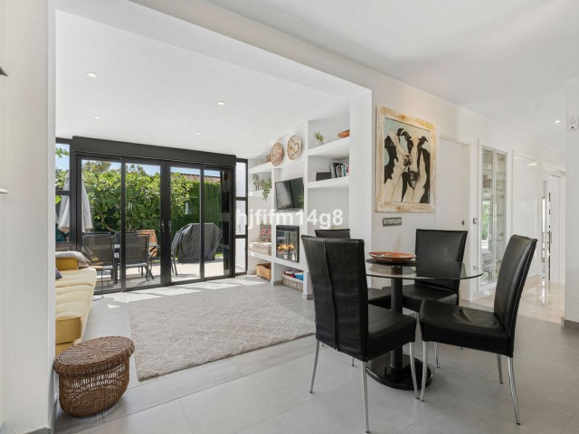 5 Schlafzimmer Villa in Nueva Andalucía