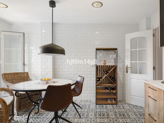 2 Bedrooms Apartment in San Pedro de Alcántara