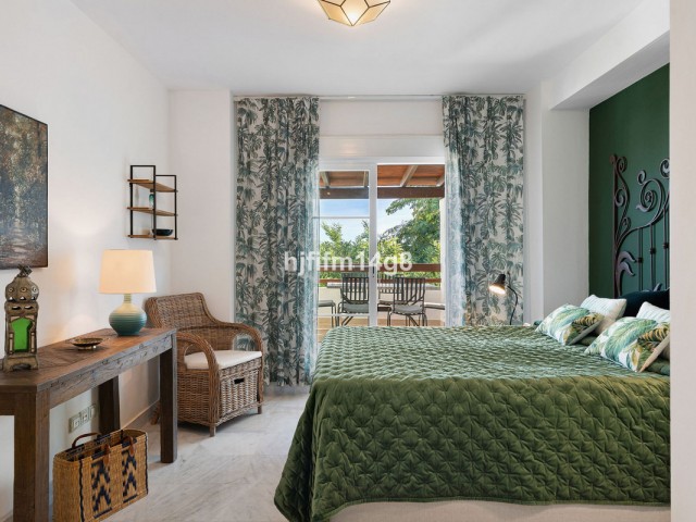 2 Bedrooms Apartment in San Pedro de Alcántara