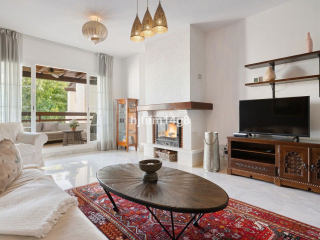 2 Bedrooms Apartment in San Pedro de Alcántara