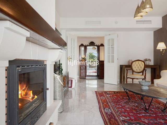 2 Bedrooms Apartment in San Pedro de Alcántara