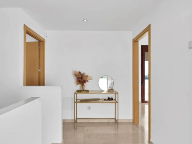 3 Sovrums Radhus i Doña Julia