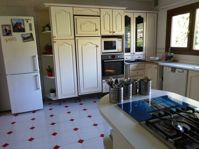 5 Sovrums Villa i Mijas