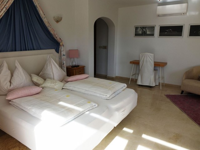 5 Sovrums Villa i Mijas