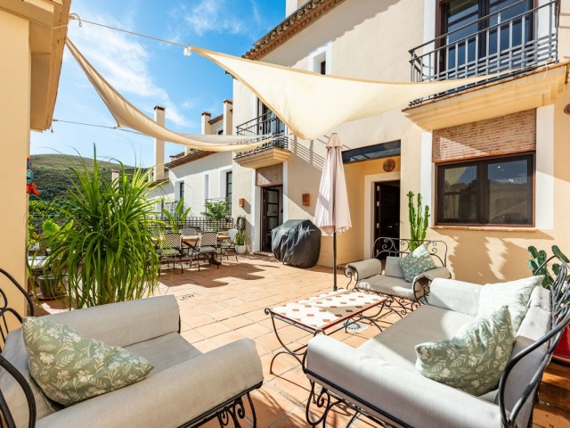 3 Slaapkamer Rijtjeshuis in Benahavís