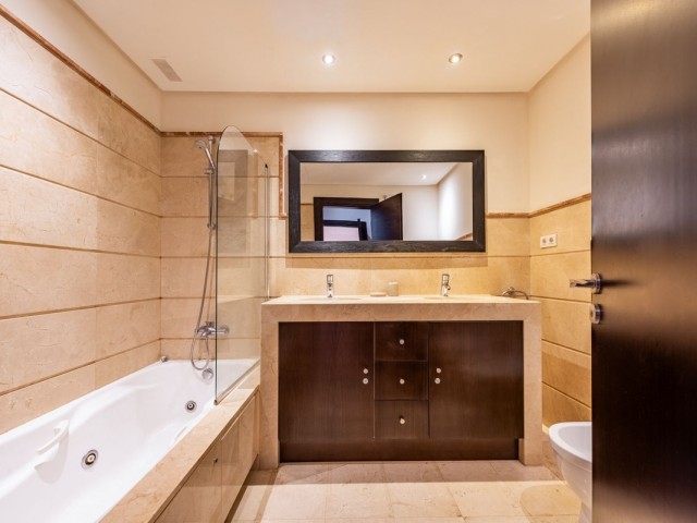 3 Slaapkamer Rijtjeshuis in Benahavís