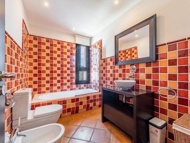 3 Slaapkamer Rijtjeshuis in Benahavís