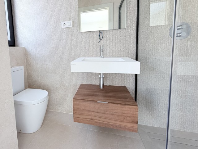 Villa con 3 Dormitorios  en Málaga