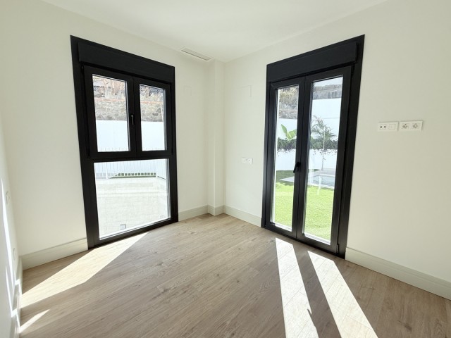 Villa con 3 Dormitorios  en Málaga