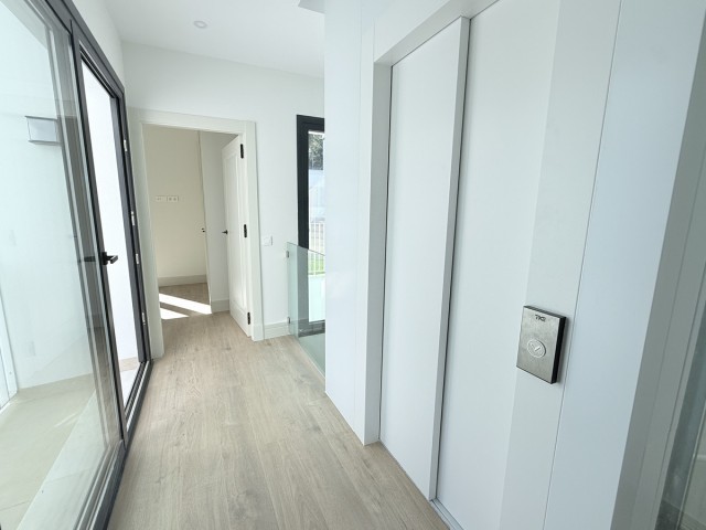 Villa con 3 Dormitorios  en Málaga